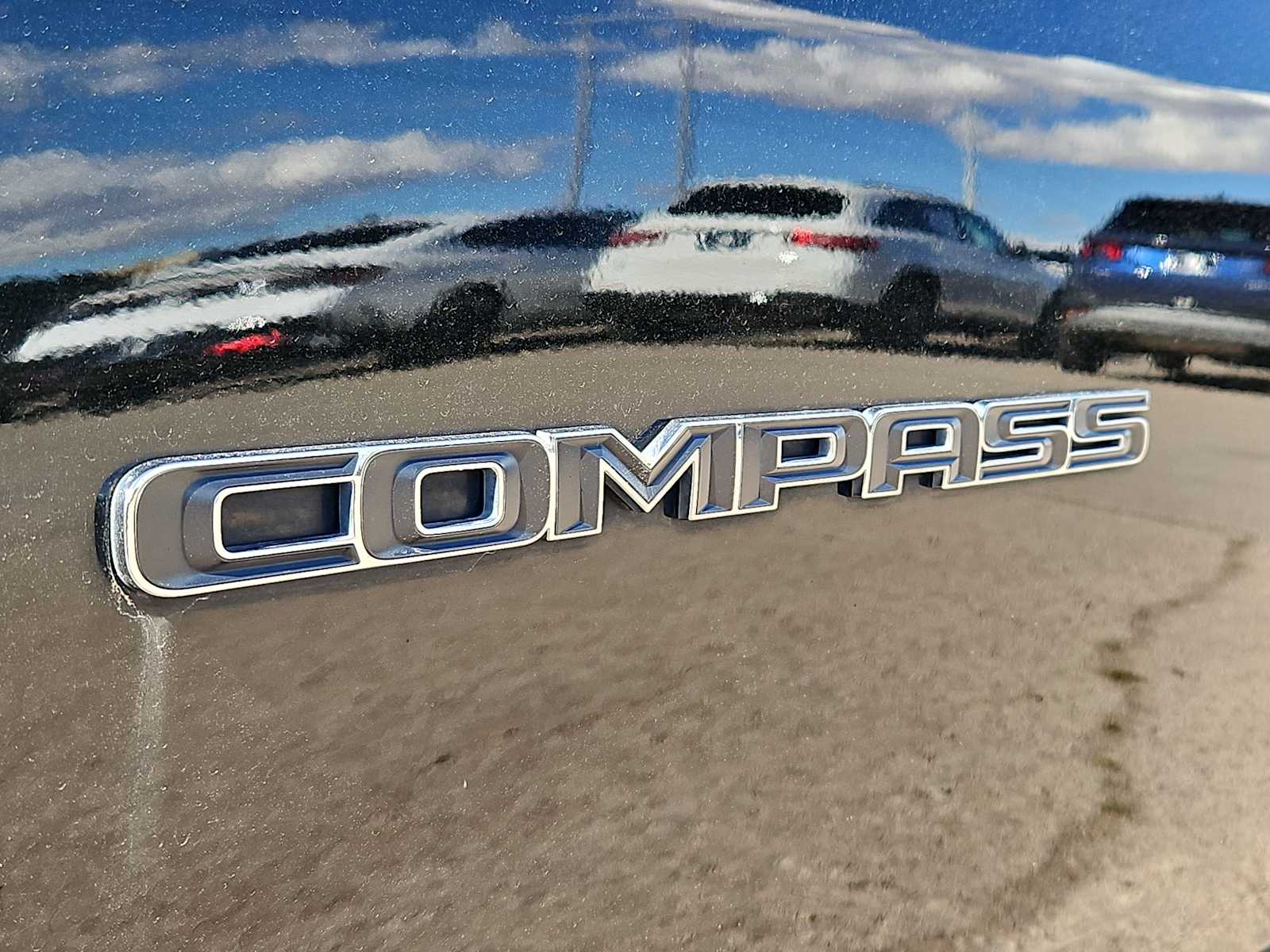 Thumbnail: 2018 Jeep Compass - 13