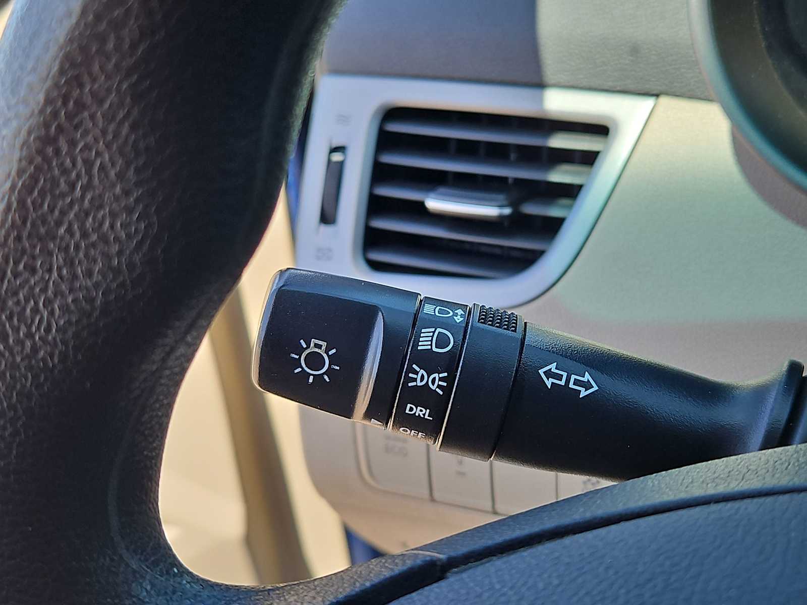 Thumbnail: 2014 Hyundai Elantra - 24