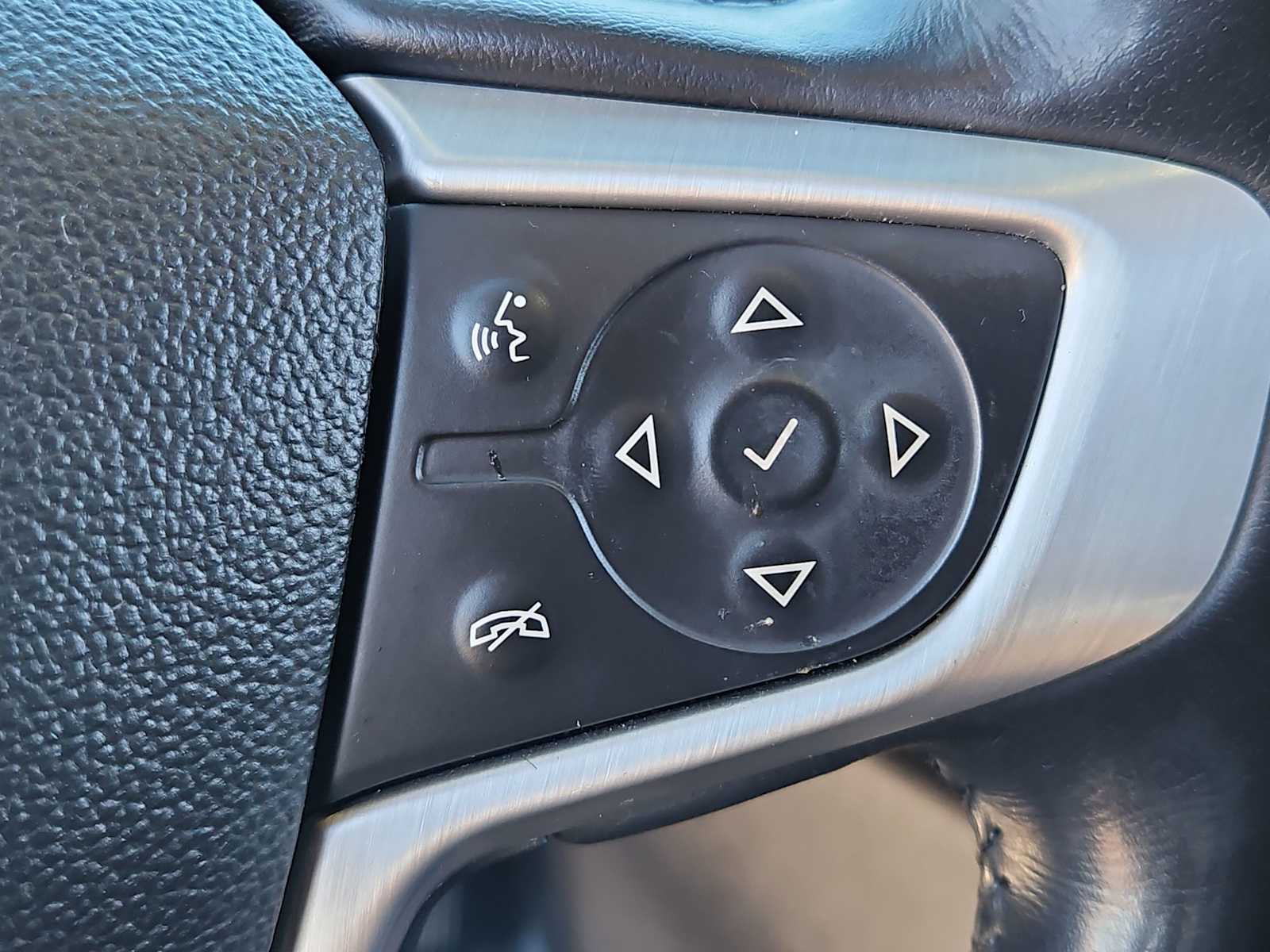 Thumbnail: 2022 GMC Terrain - 25