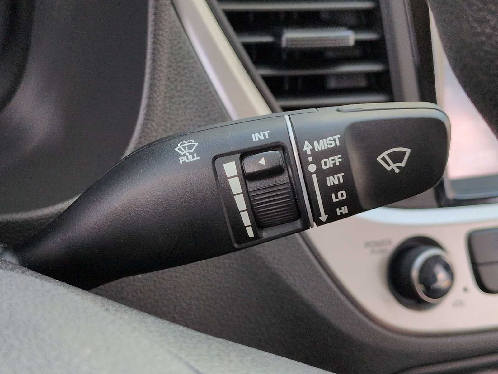 Thumbnail: 2022 Hyundai Accent - 25