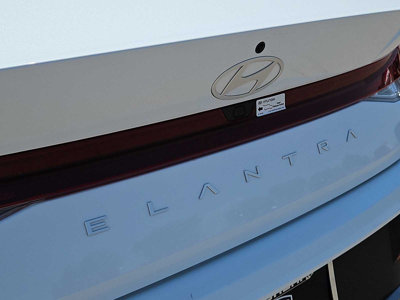 Thumbnail: 2024 Hyundai Elantra - 11