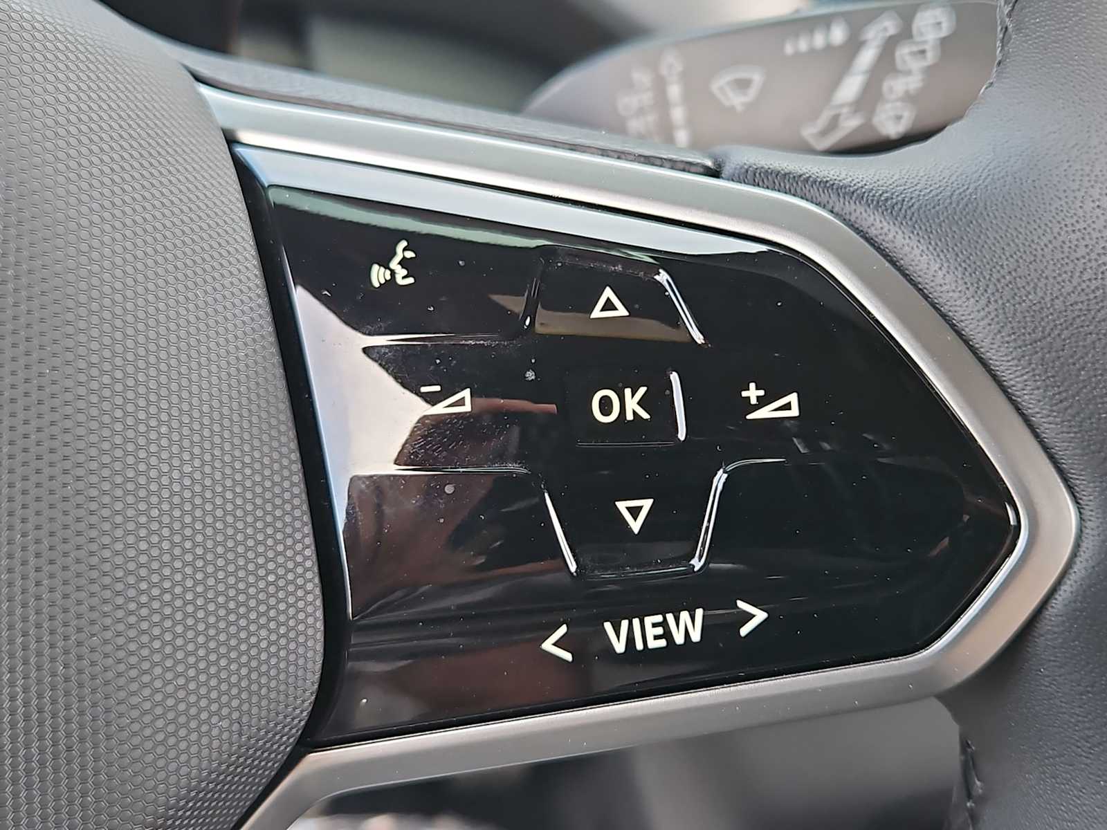 Thumbnail: 2023 Volkswagen ID.4 - 24