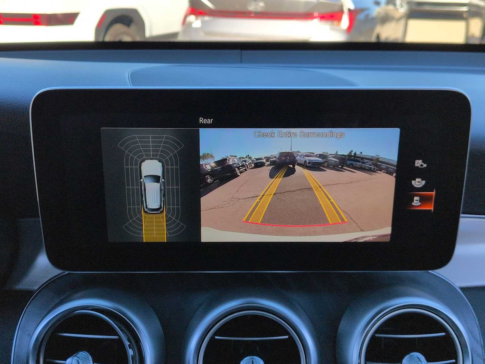 Thumbnail: 2022 Mercedes-Benz GLC - 28