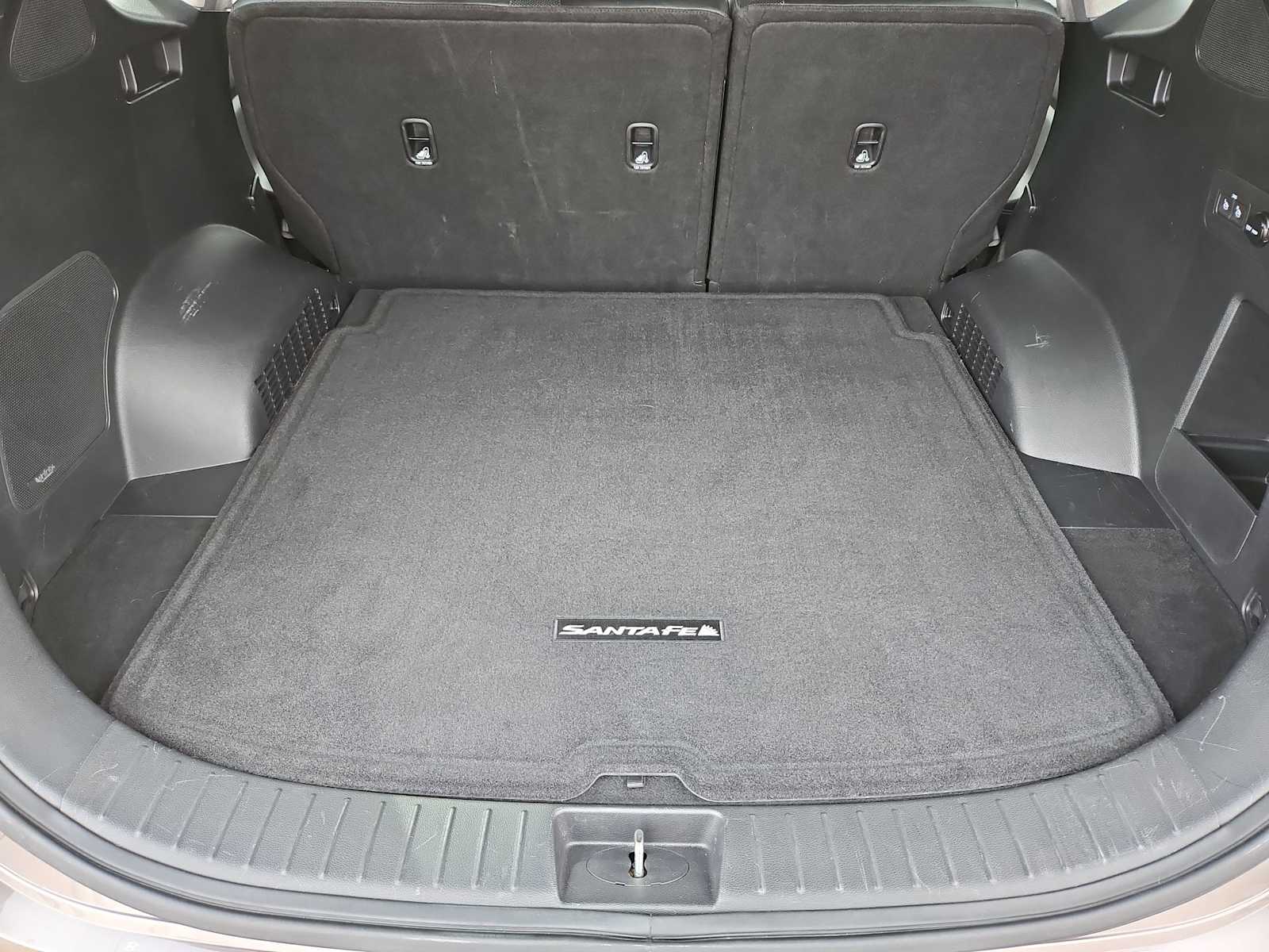 Thumbnail: 2019 Hyundai Santa Fe - 35