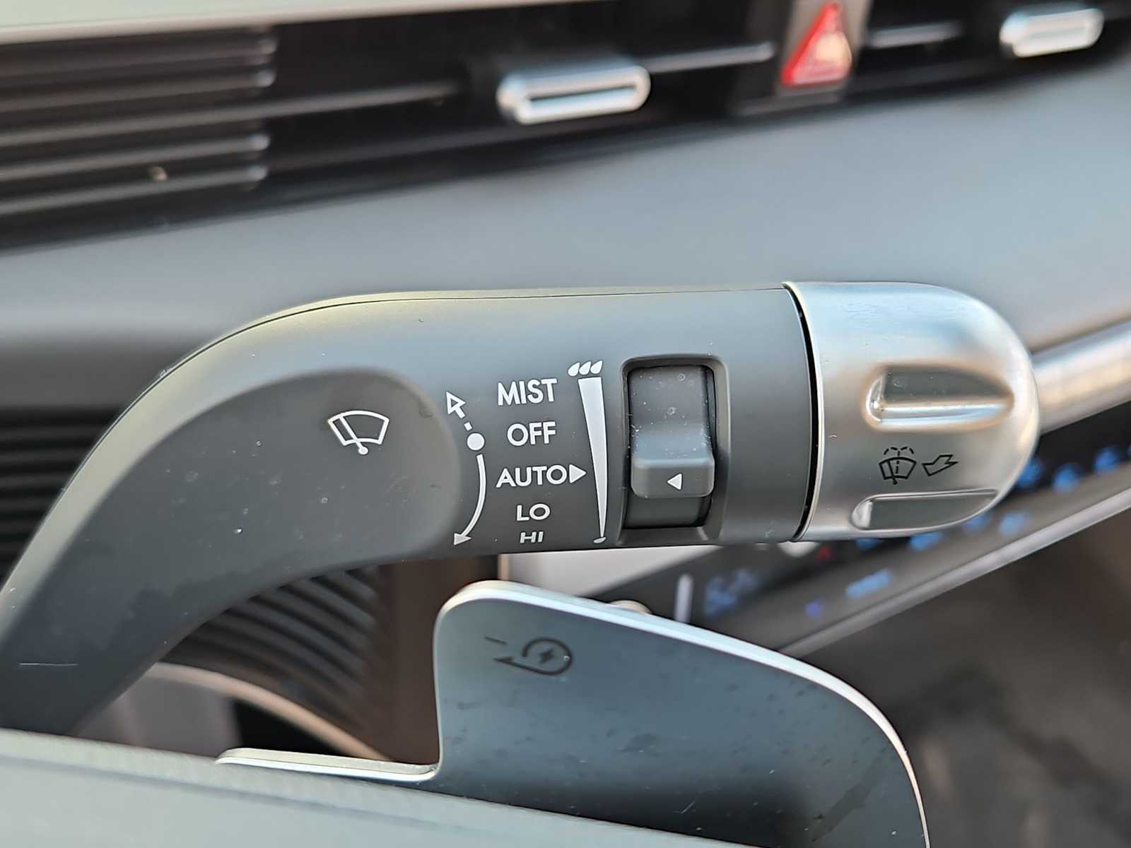 Thumbnail: 2023 Hyundai Ioniq 5 - 24