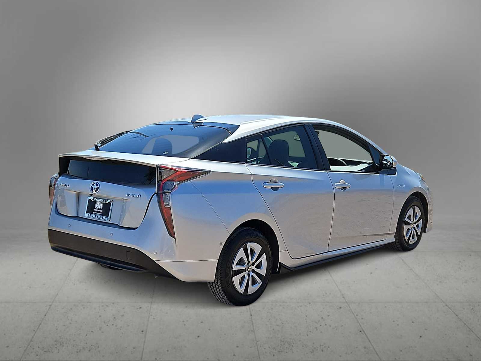 Thumbnail: 2018 Toyota Prius - 8