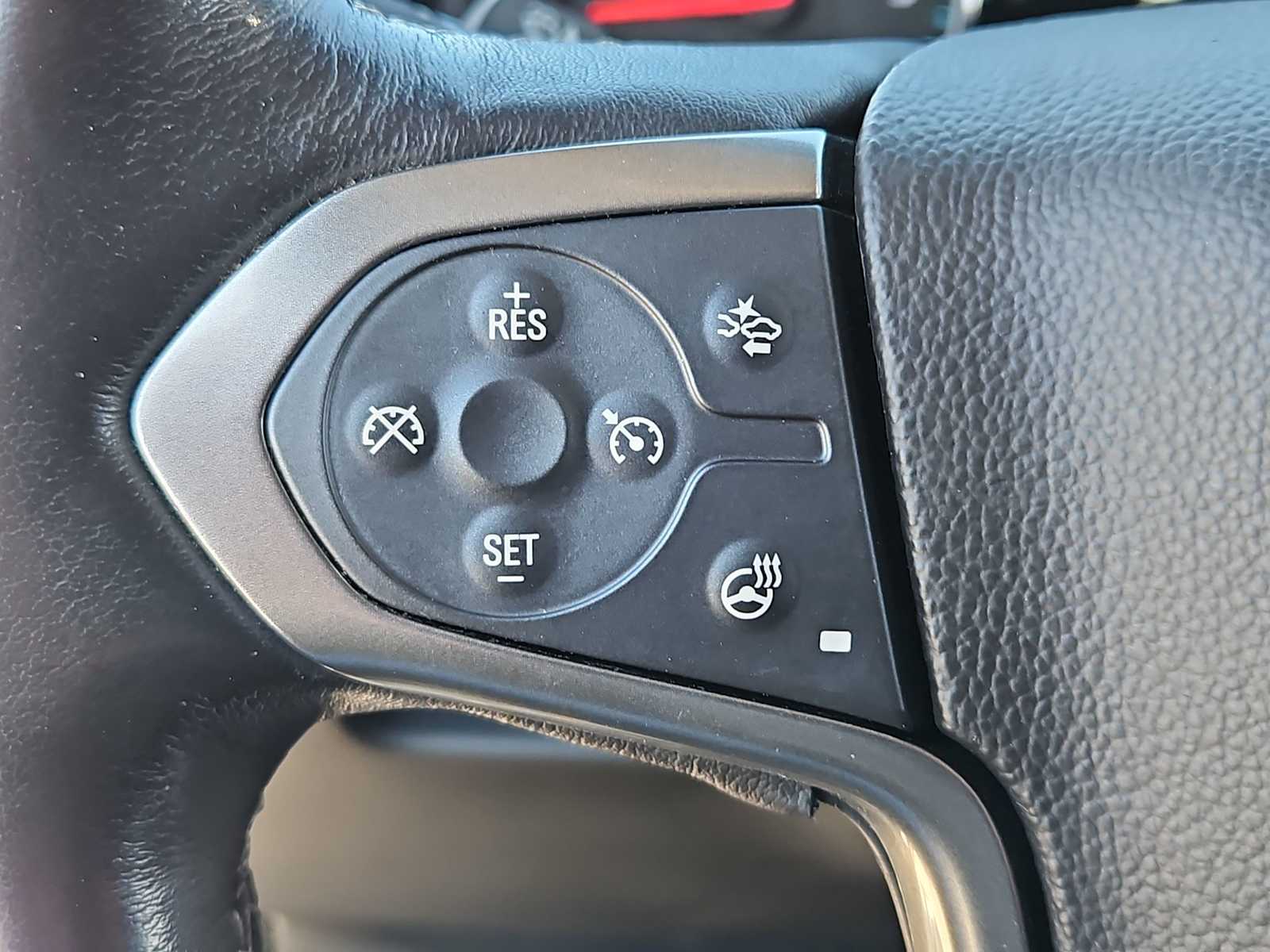 Thumbnail: 2019 Chevrolet Tahoe - 25