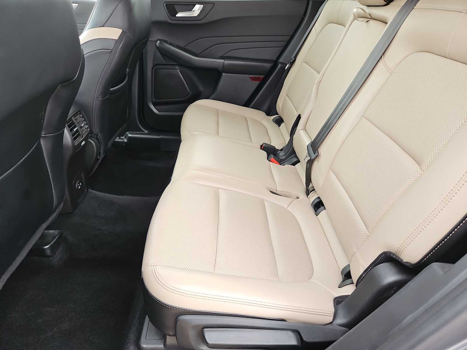 Thumbnail: 2022 Ford Escape - 19