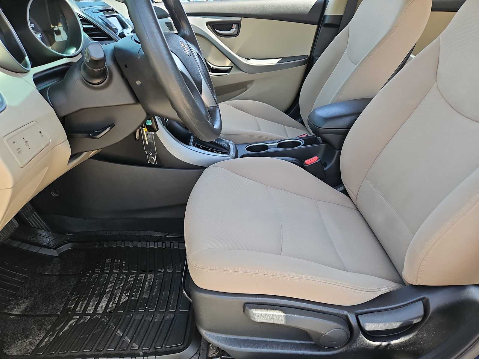 Thumbnail: 2014 Hyundai Elantra - 16