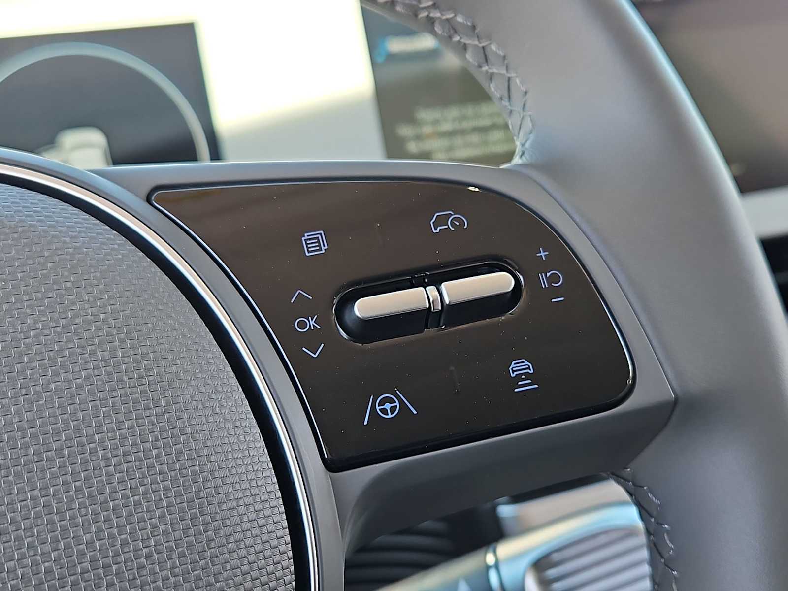 Thumbnail: 2024 Hyundai Ioniq 5 - 23