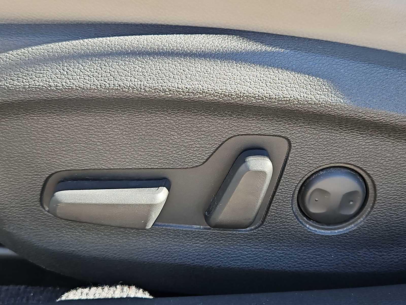 Thumbnail: 2016 Hyundai Sonata - 17