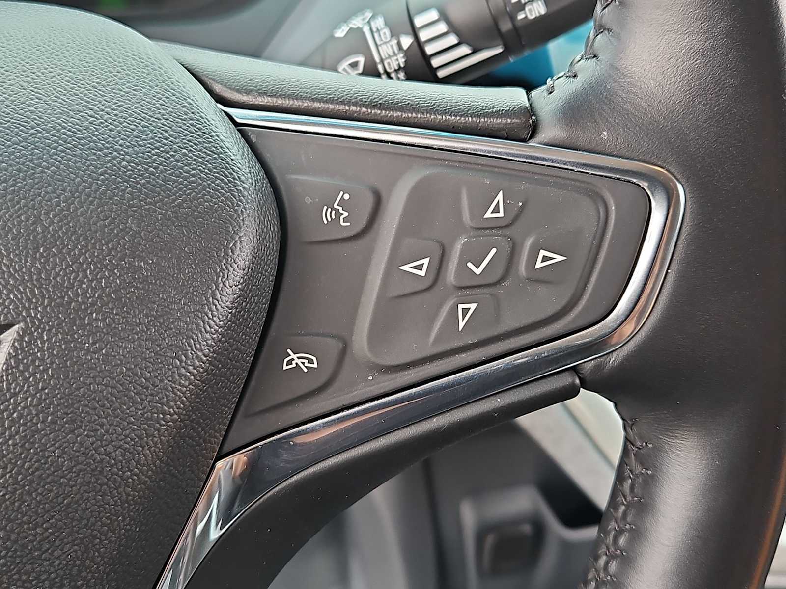 Thumbnail: 2020 Chevrolet Bolt EV - 24