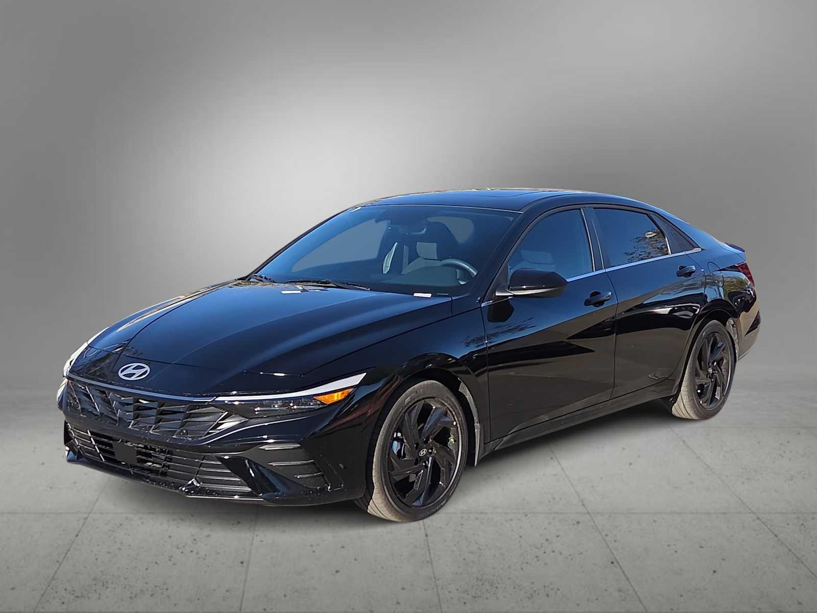 Thumbnail: 2026 Hyundai Elantra - 4