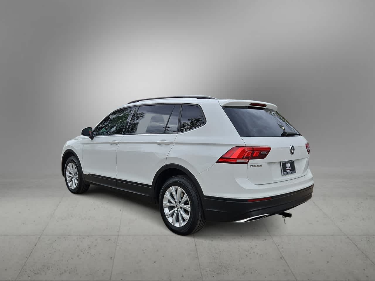 Thumbnail: 2018 Volkswagen Tiguan - 6