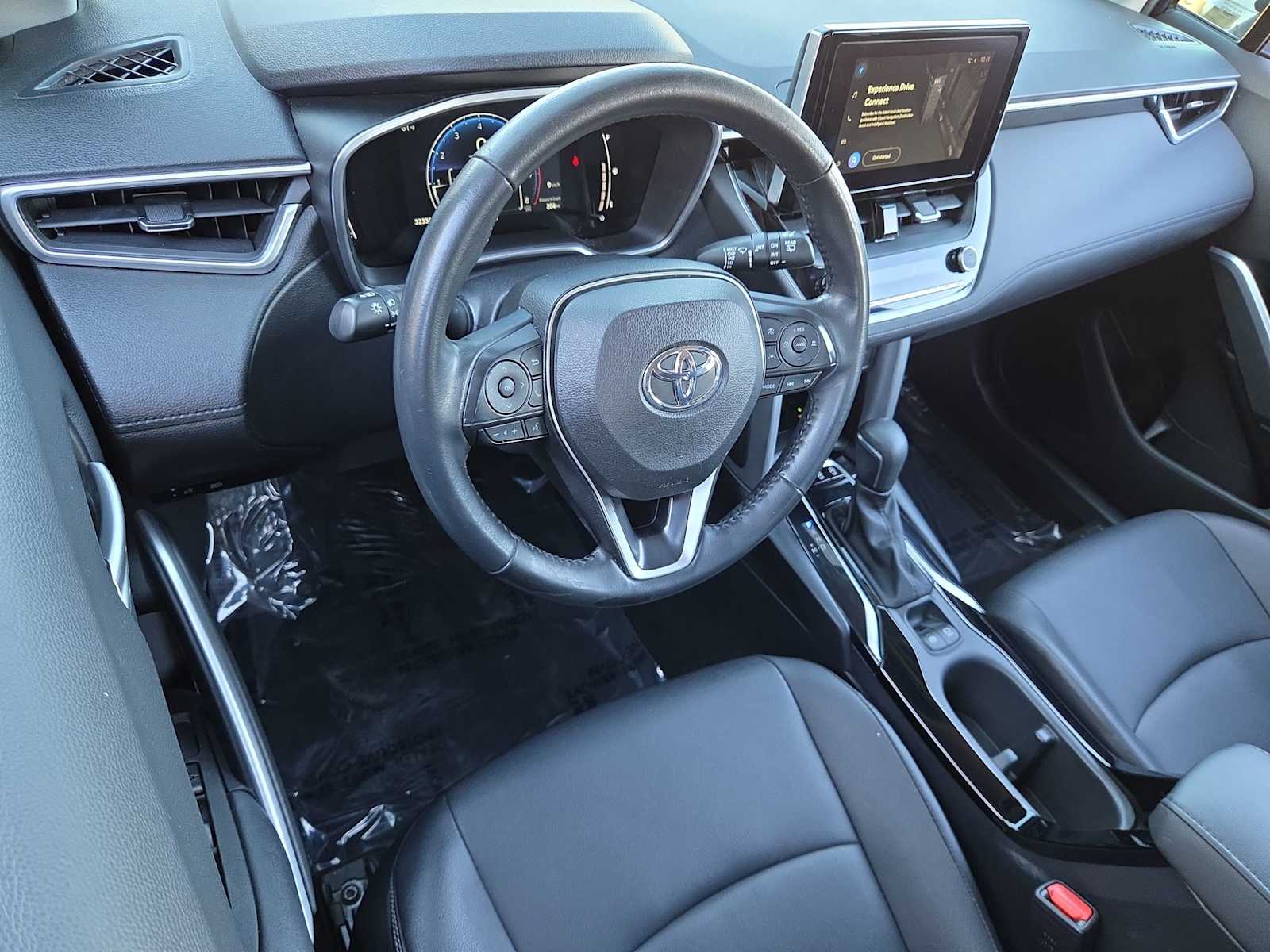 Thumbnail: 2023 Toyota Corolla Cross - 10