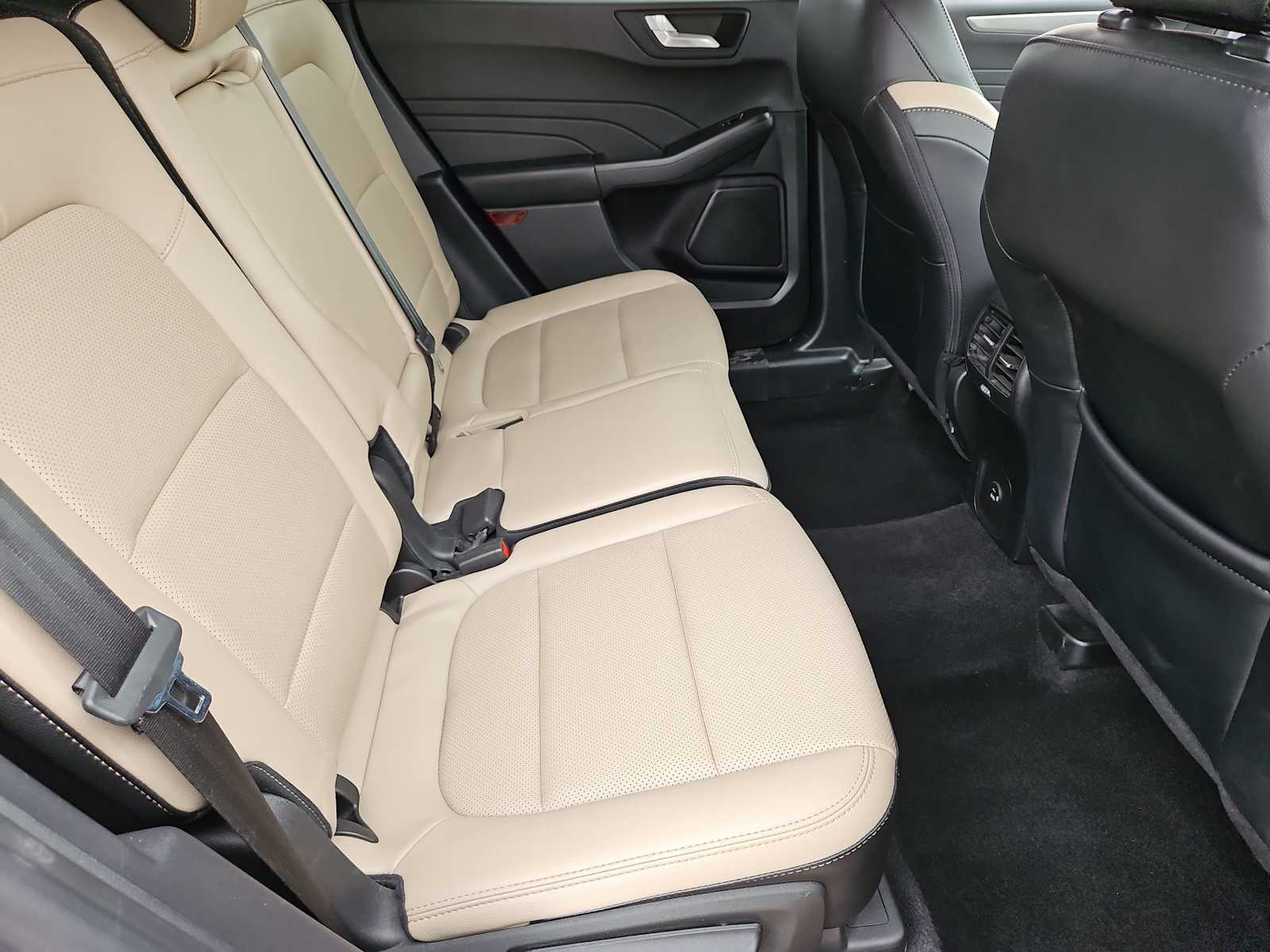 Thumbnail: 2022 Ford Escape - 20