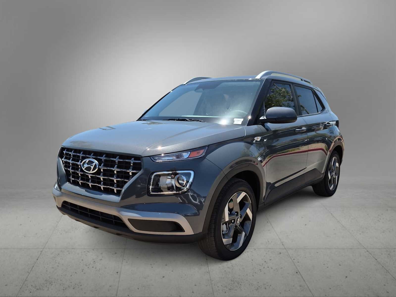 Thumbnail: 2026 Hyundai Venue - 4