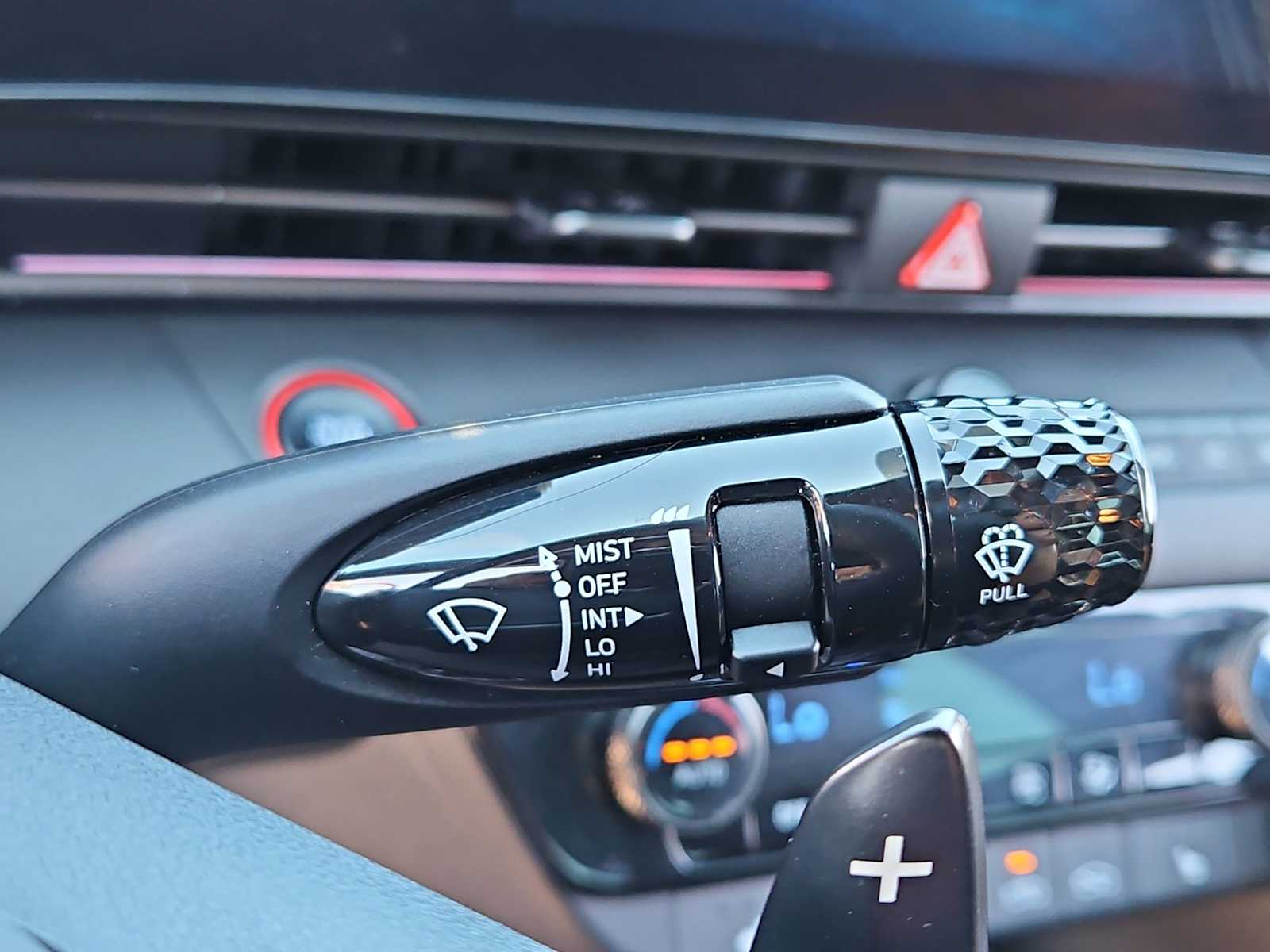 Thumbnail: 2024 Hyundai Elantra - 25