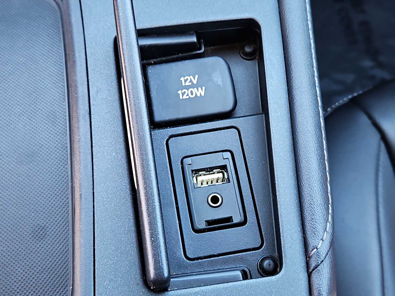 Thumbnail: 2015 Lexus CT - 30