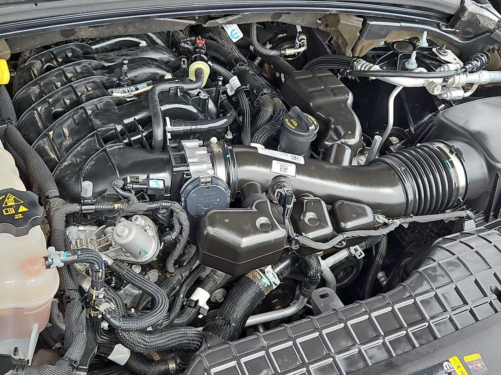 Thumbnail: 2023 Jeep Grand Cherokee - 14