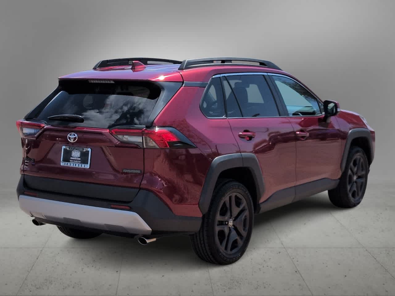 Thumbnail: 2022 Toyota RAV4 - 8