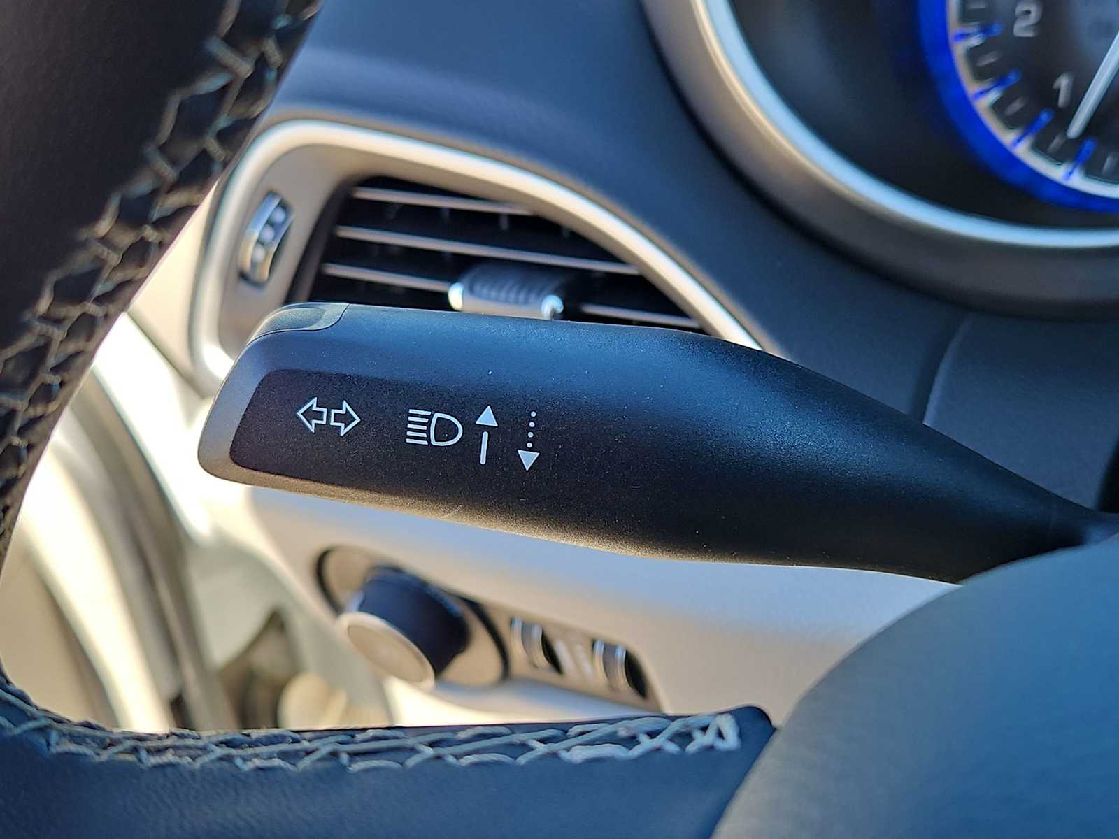 Thumbnail: 2023 Chrysler Pacifica - 27