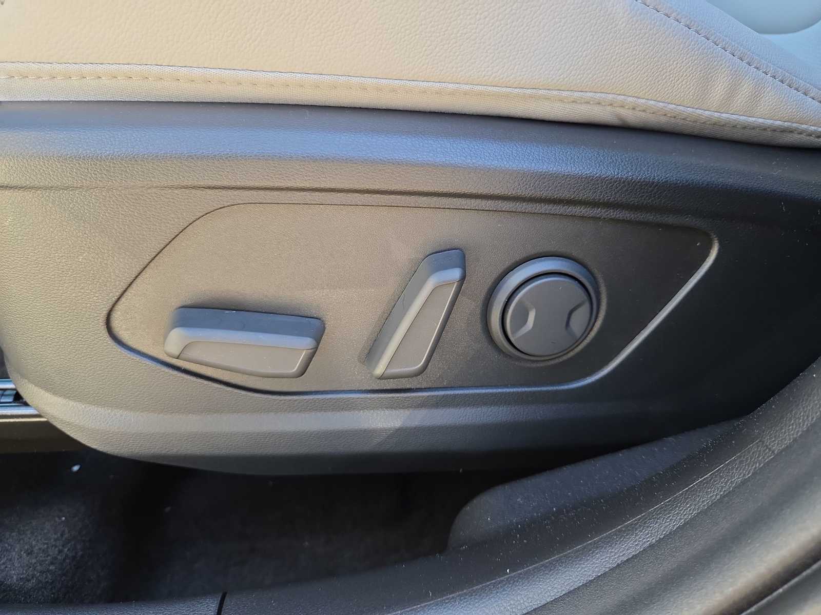 Thumbnail: 2026 Hyundai Santa Cruz - 18