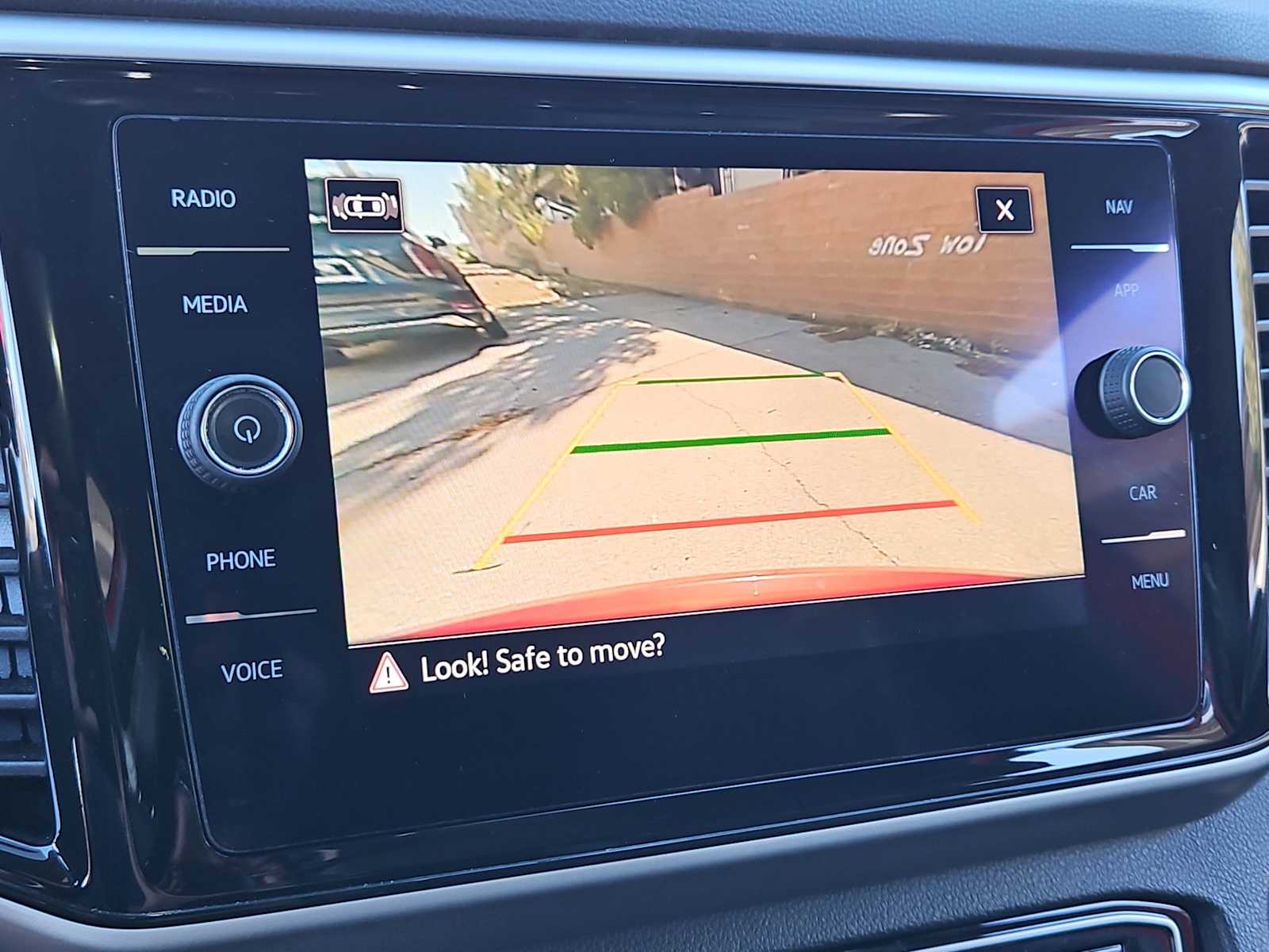 Thumbnail: 2021 Volkswagen Atlas - 28