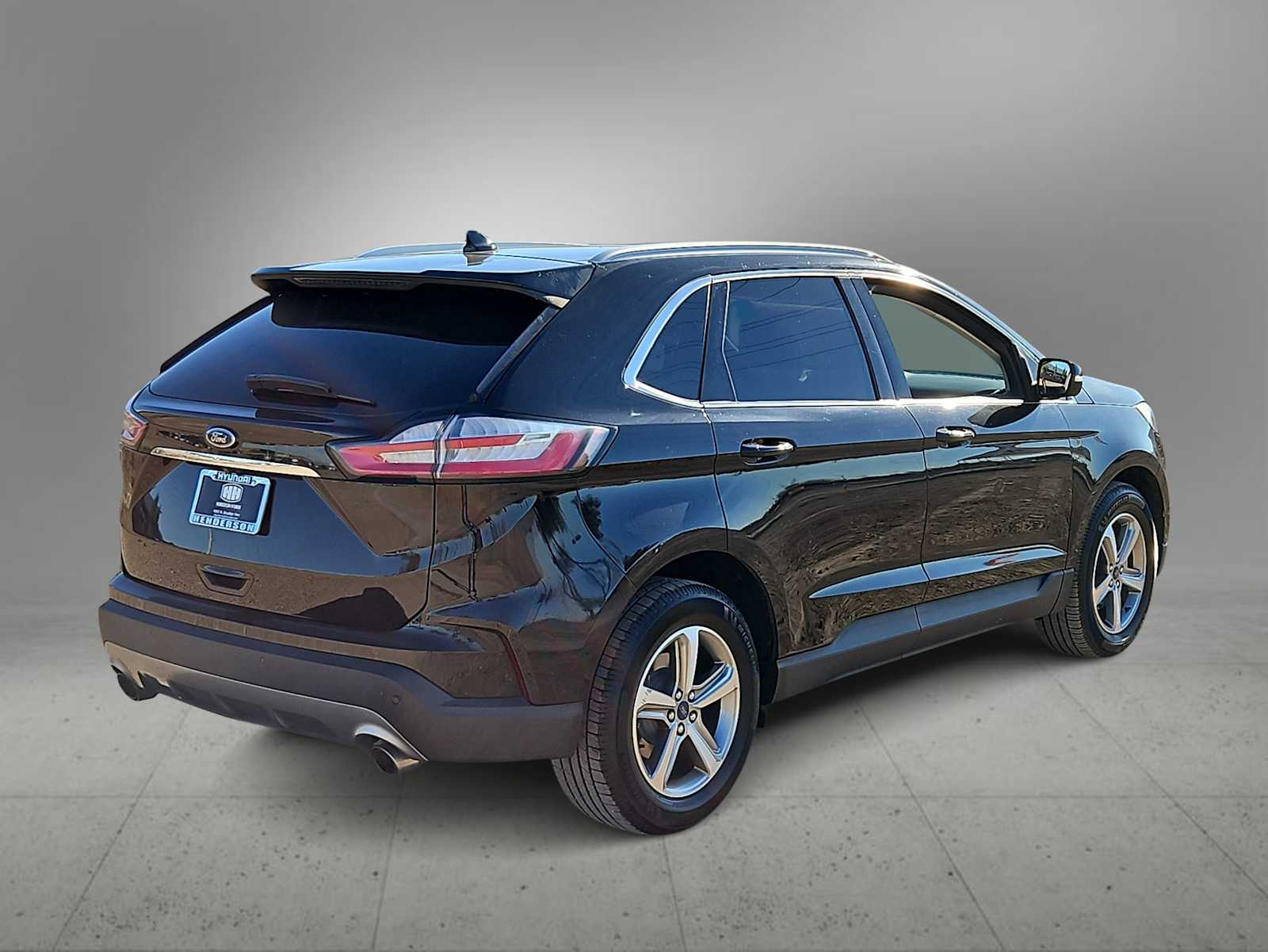 Thumbnail: 2019 Ford Edge - 8