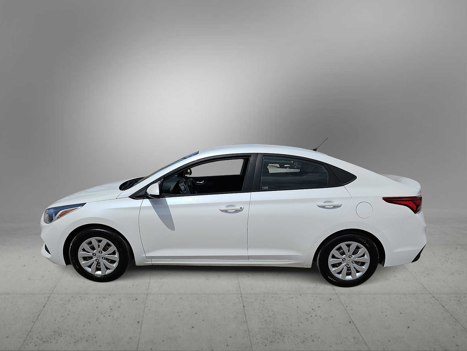 Thumbnail: 2020 Hyundai Accent - 5