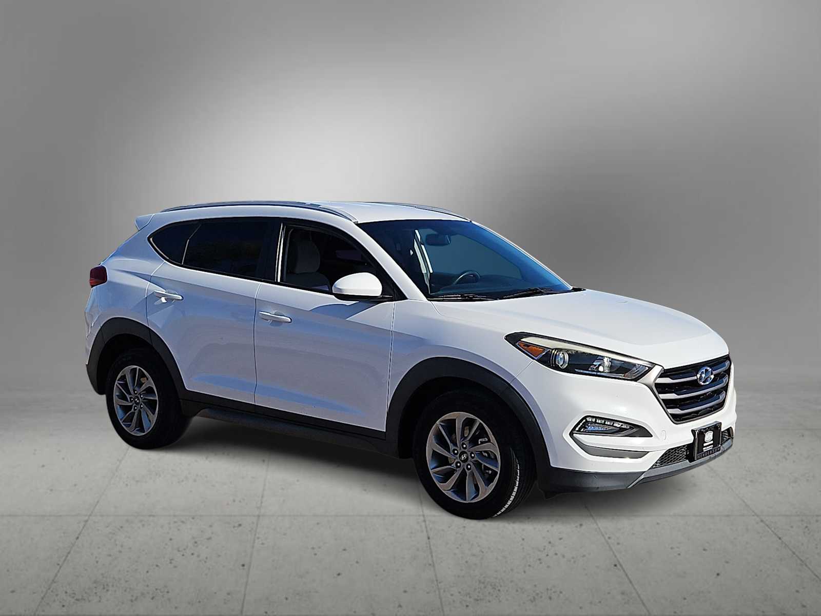 Thumbnail: 2016 Hyundai Tucson - 2
