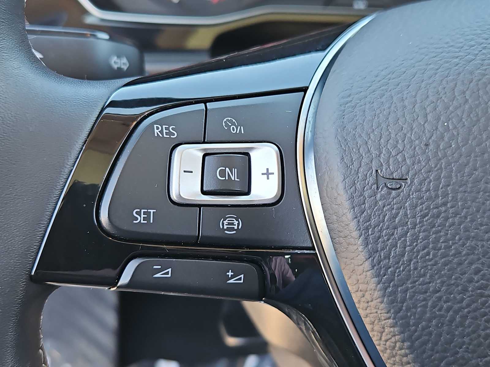 Thumbnail: 2021 Volkswagen Jetta - 24