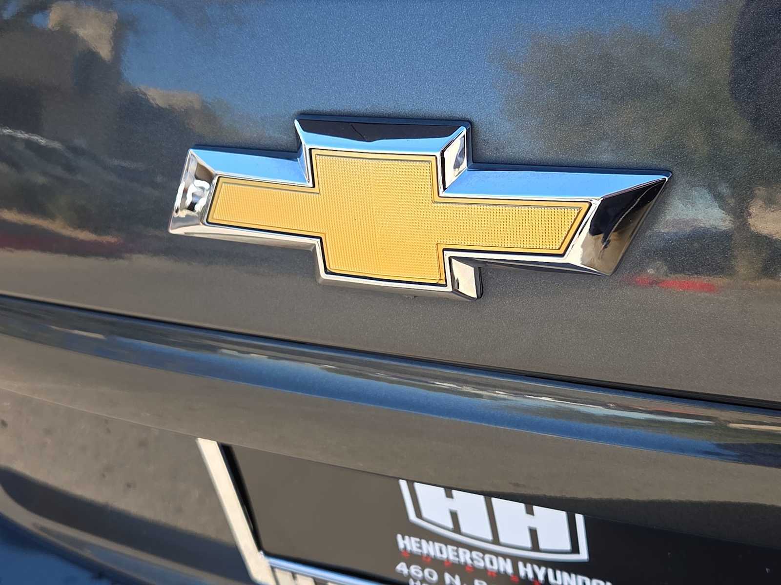 Thumbnail: 2017 Chevrolet Sonic - 12