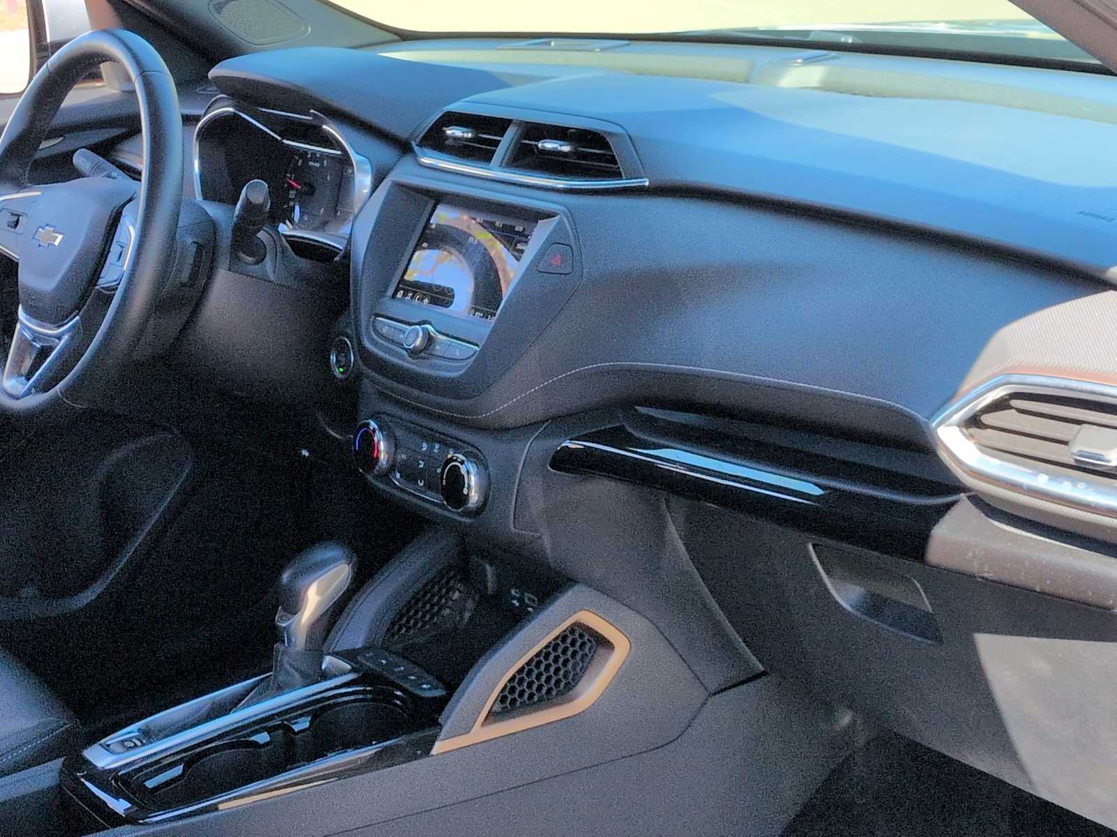 Thumbnail: 2021 Chevrolet TrailBlazer - 23