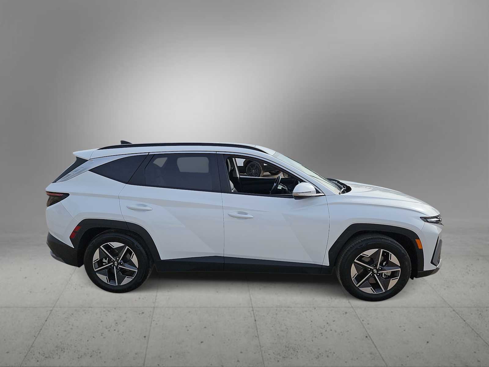 Thumbnail: 2025 Hyundai Tucson - 9