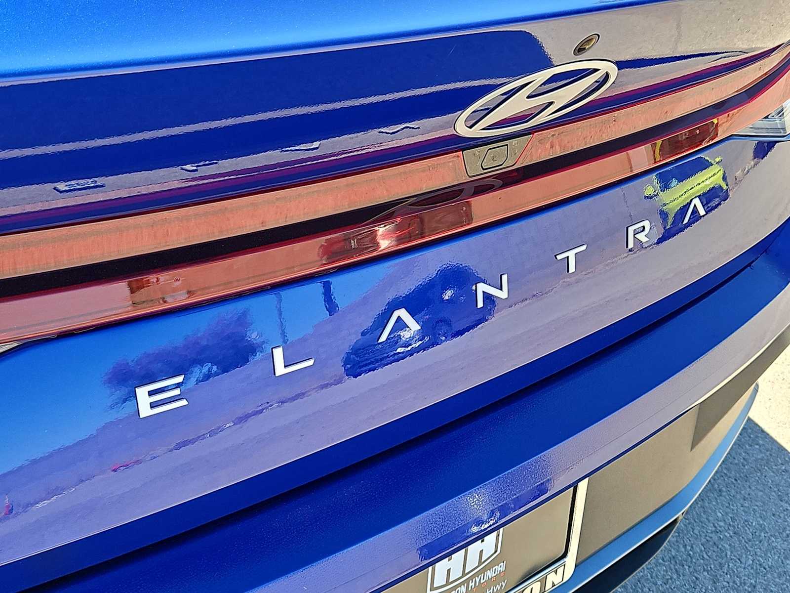 Thumbnail: 2024 Hyundai Elantra - 12