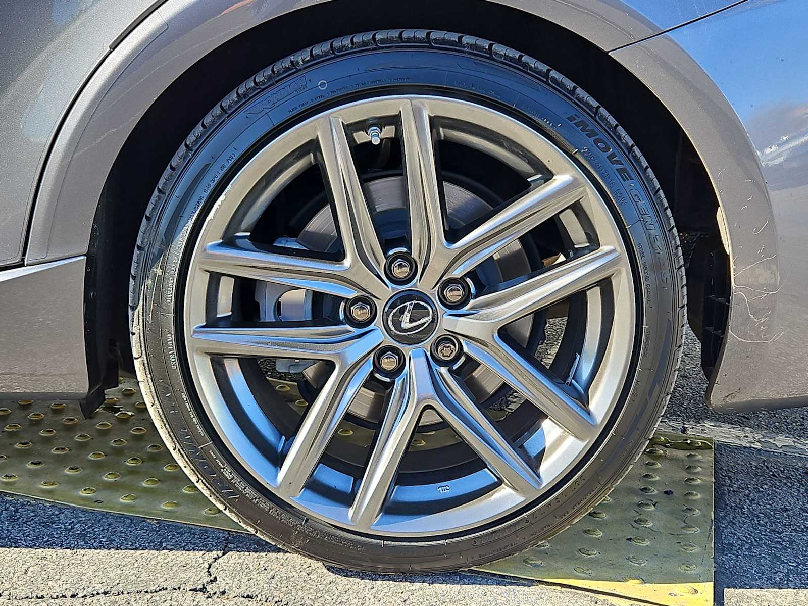 Thumbnail: 2019 Lexus IS - 13