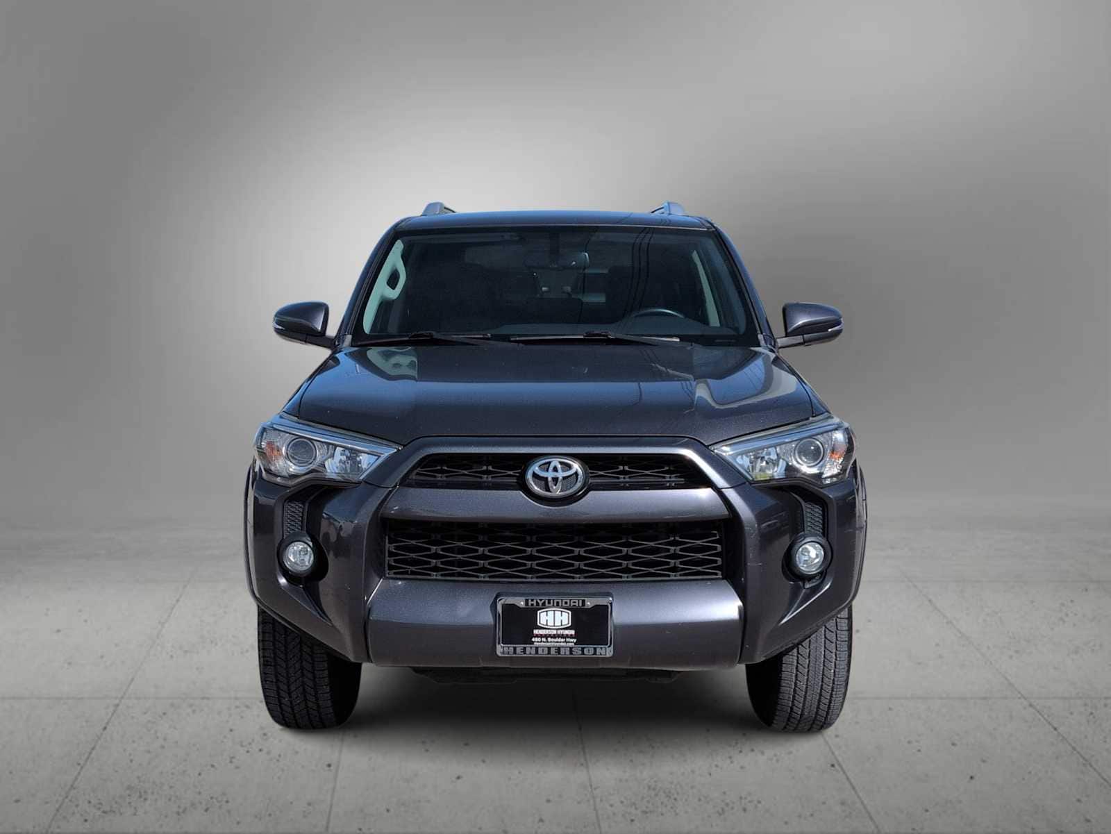 Thumbnail: 2017 Toyota 4Runner - 3