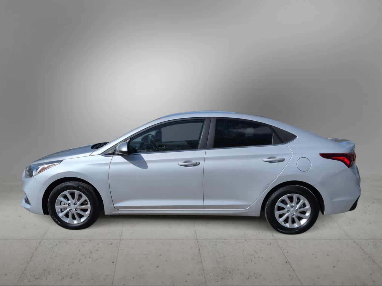 Thumbnail: 2022 Hyundai Accent - 5