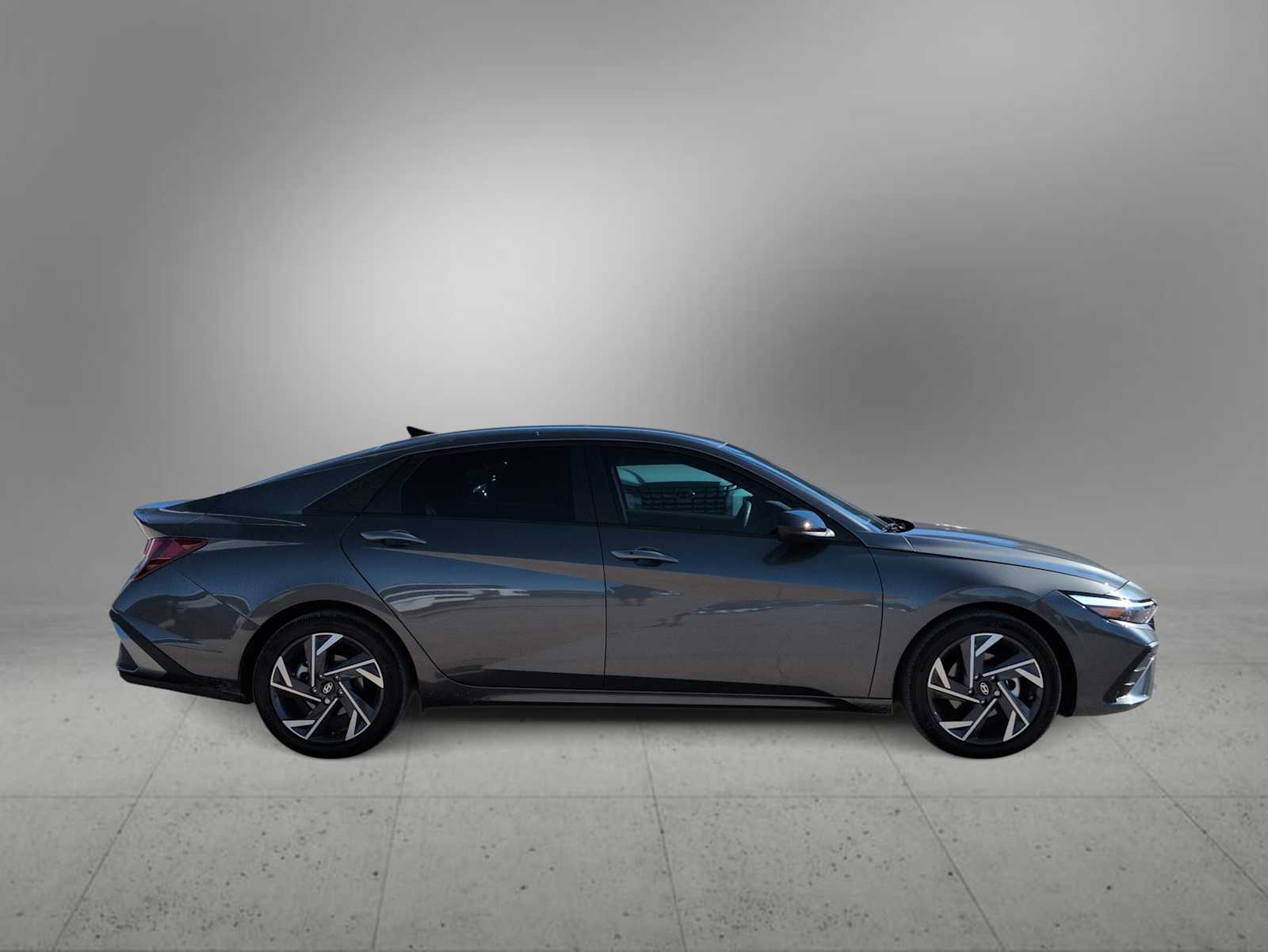 Thumbnail: 2025 Hyundai Elantra - 9