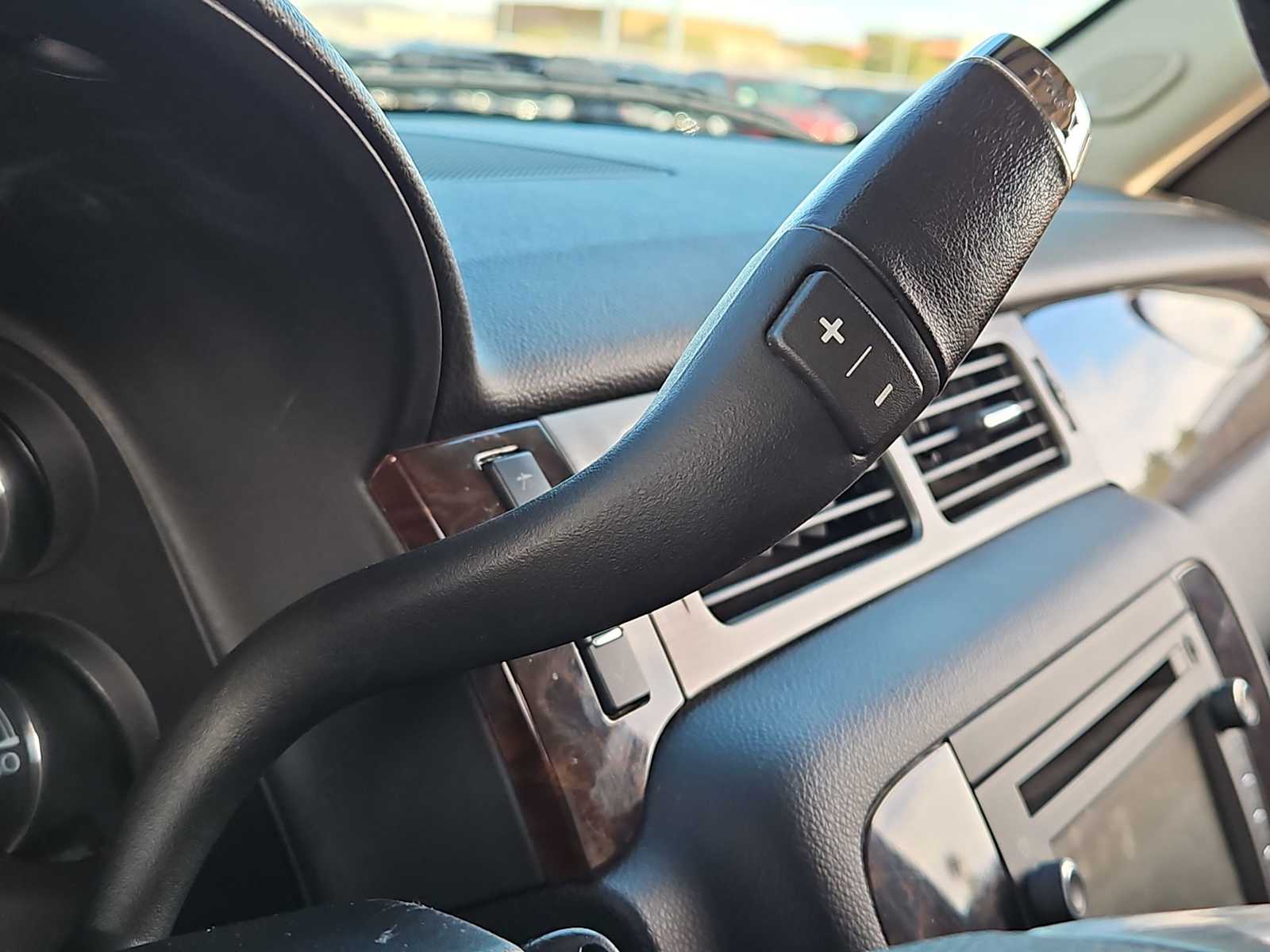 Thumbnail: 2013 GMC Yukon - 32