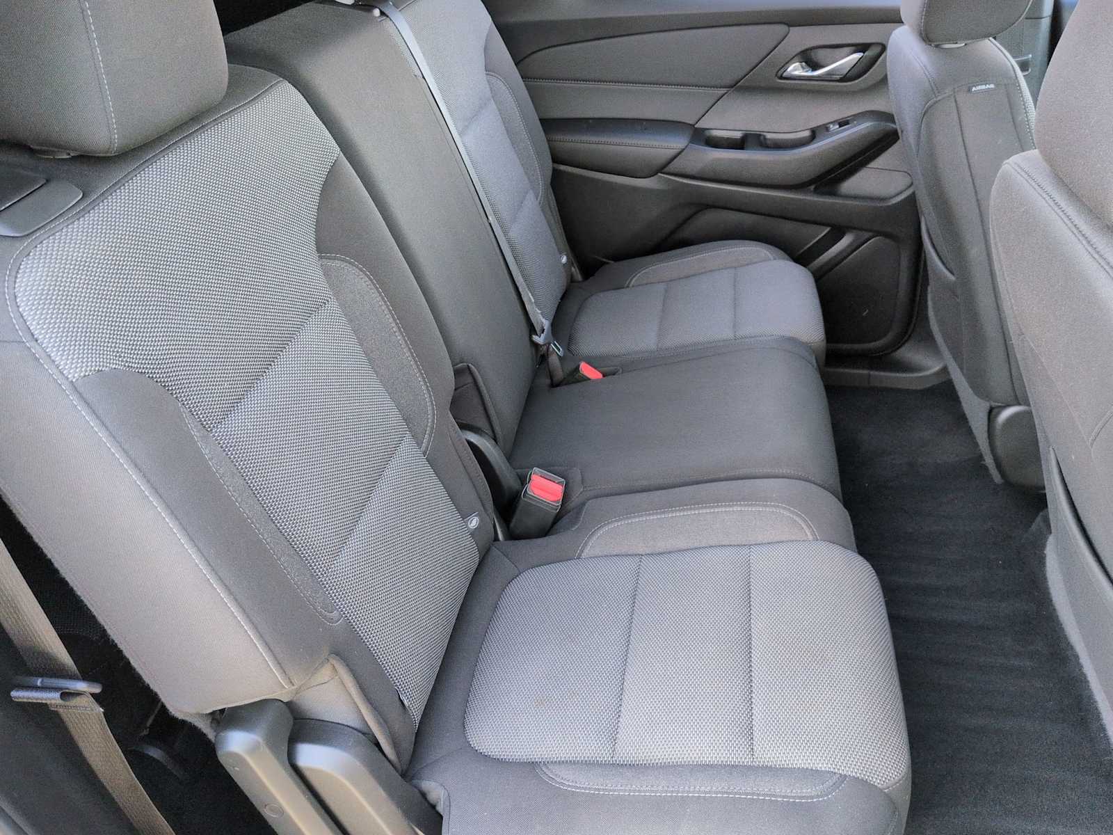 Thumbnail: 2023 Chevrolet Traverse - 21