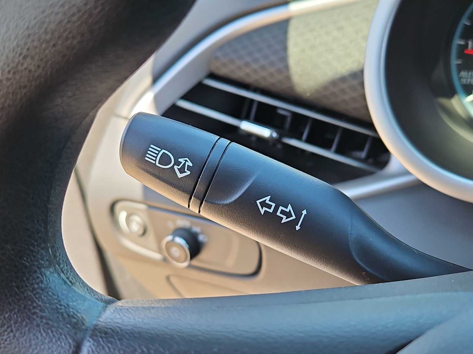 2018 Chevrolet Malibu LS 24