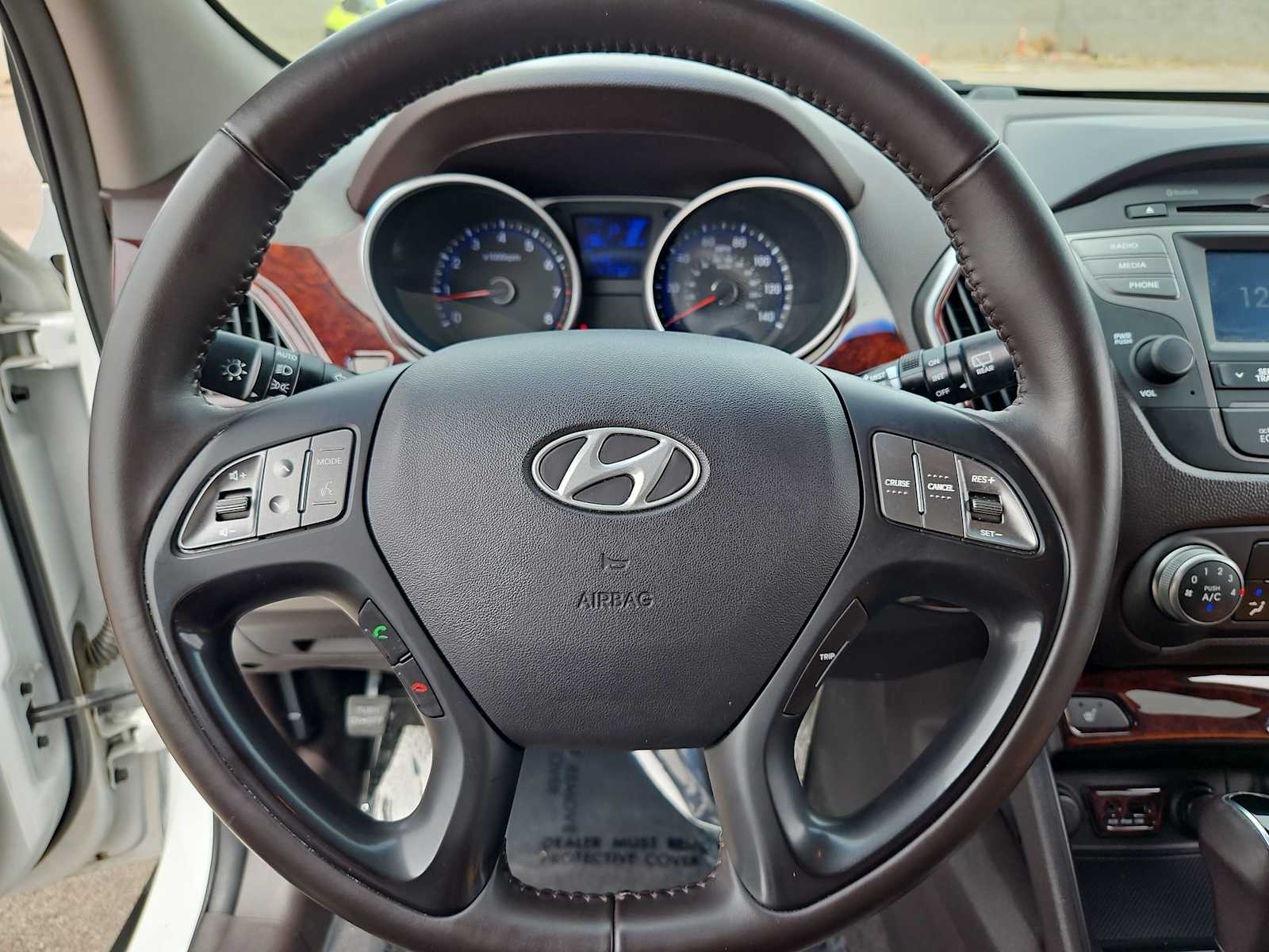 Thumbnail: 2014 Hyundai Tucson - 23