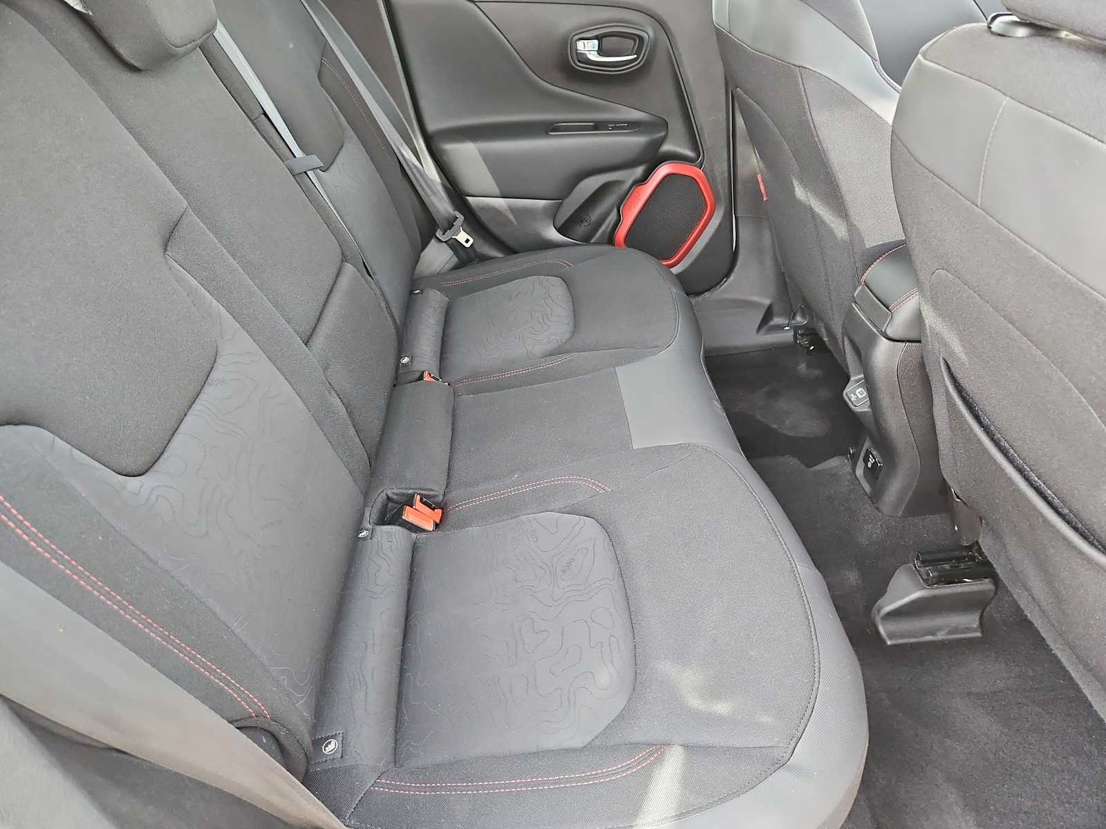 Thumbnail: 2018 Jeep Renegade - 20