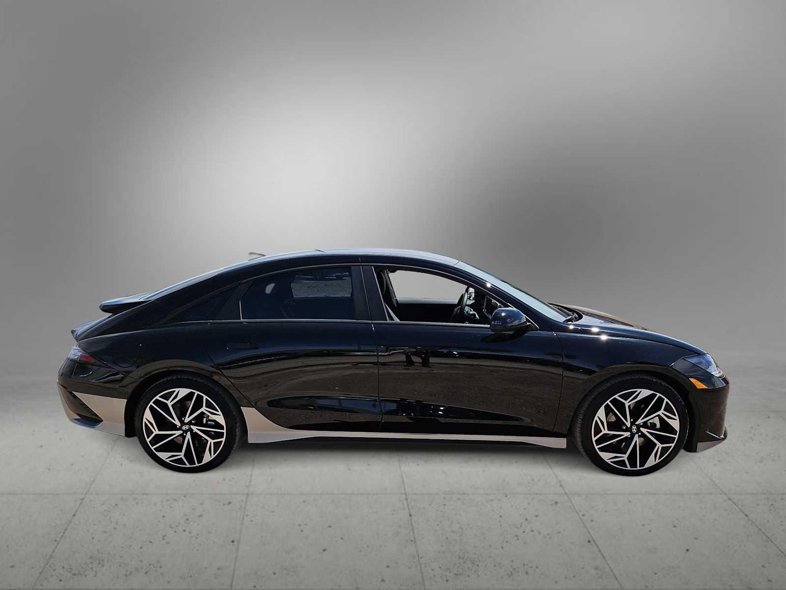 Thumbnail: 2024 Hyundai Ioniq 6 - 9