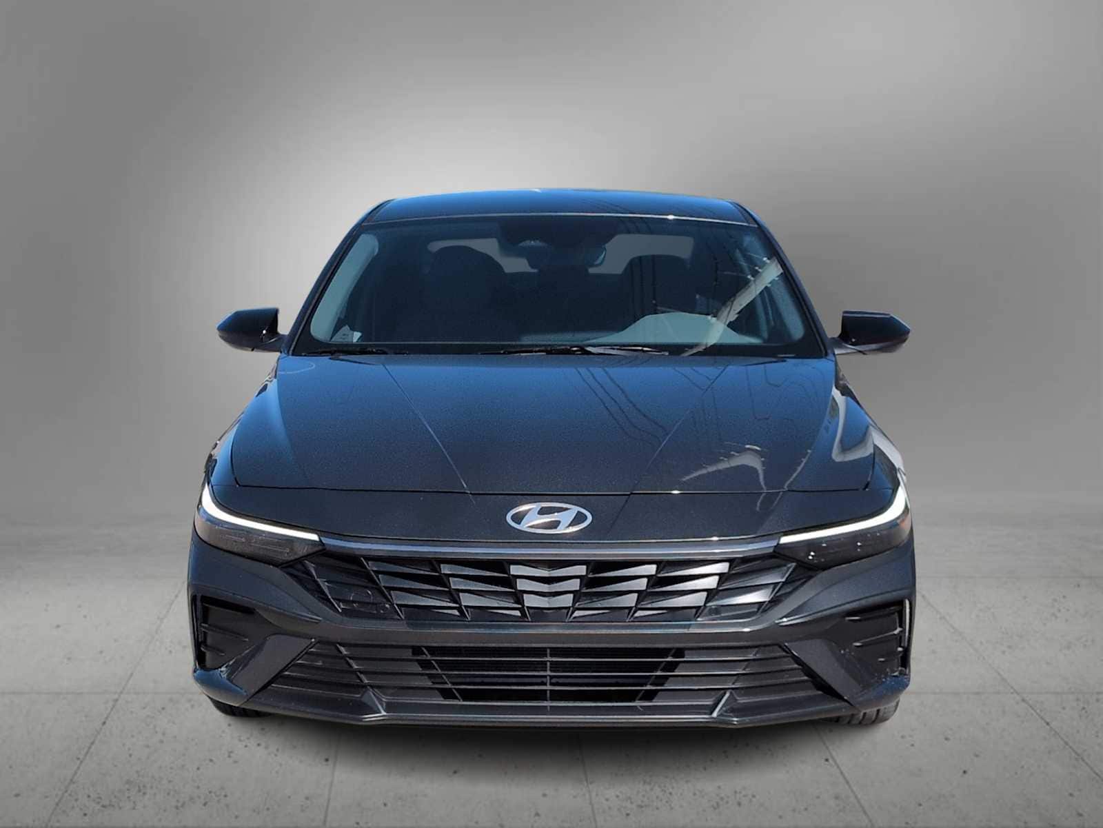 Thumbnail: 2025 Hyundai Elantra - 3
