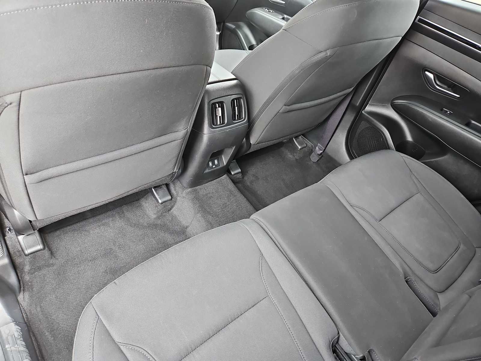 Thumbnail: 2022 Hyundai Tucson - 18