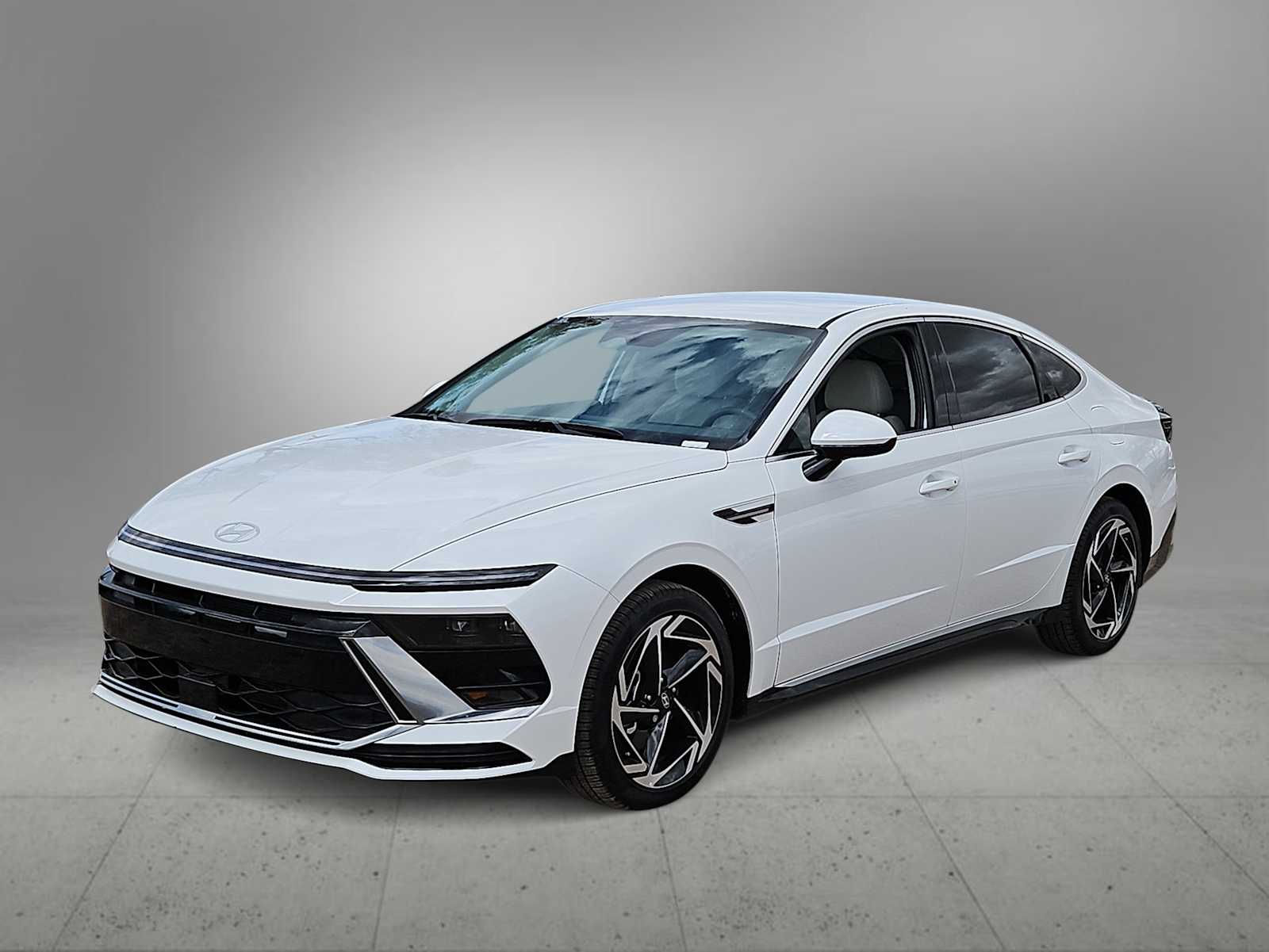 Thumbnail: 2026 Hyundai Sonata - 4