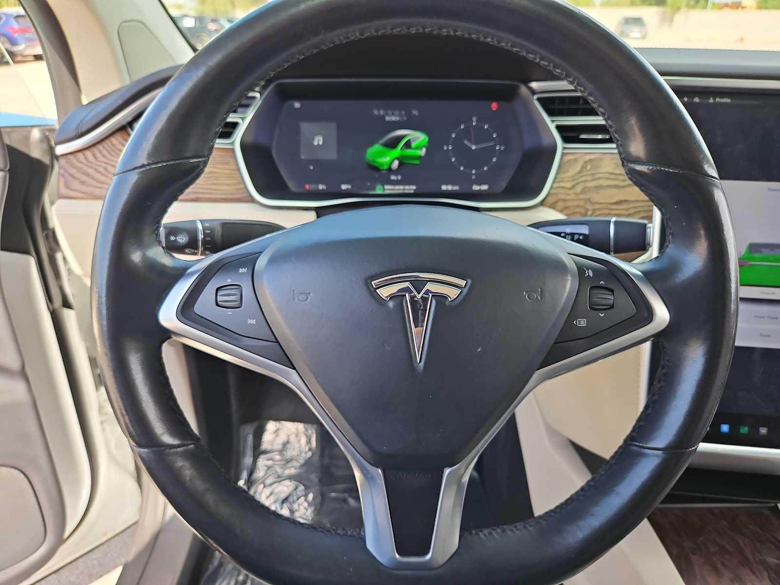 Thumbnail: 2018 Tesla Model X - 22